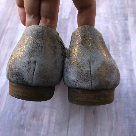 Adam Tucker Metallic Gold Harvard Leather Loafers - Picture 4 of 5